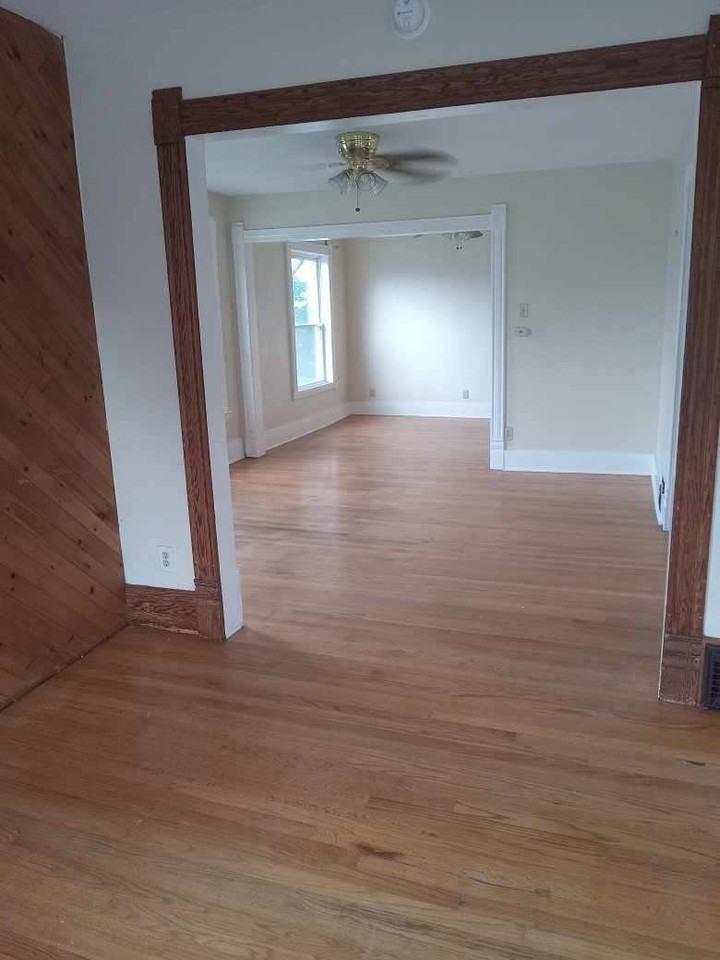 455 Wilkinson St #2 - Photo 3 of 8