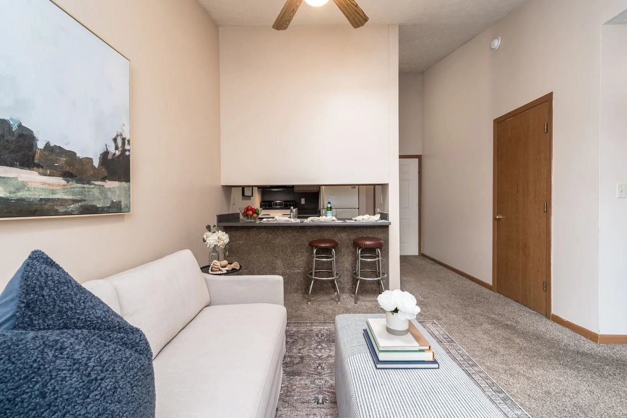 261 W Wood St #261WOODST - Photo 6 of 11