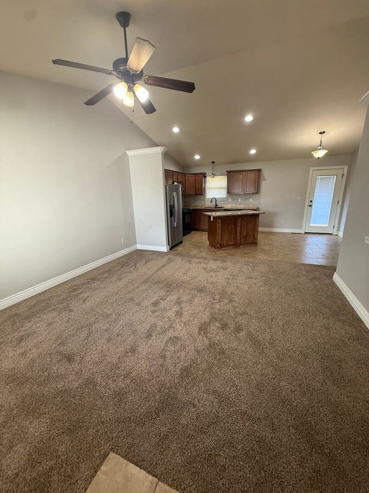 8457 E Granite Ct - Photo 3 of 18