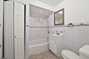 featured image of 190 N 1st St #2