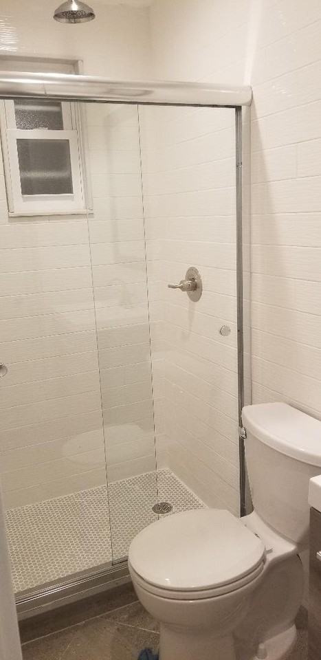 987 Greene Ave #3 - Photo 3 of 6