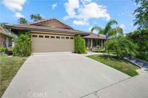 featured image of 854 Rim Crest Dr