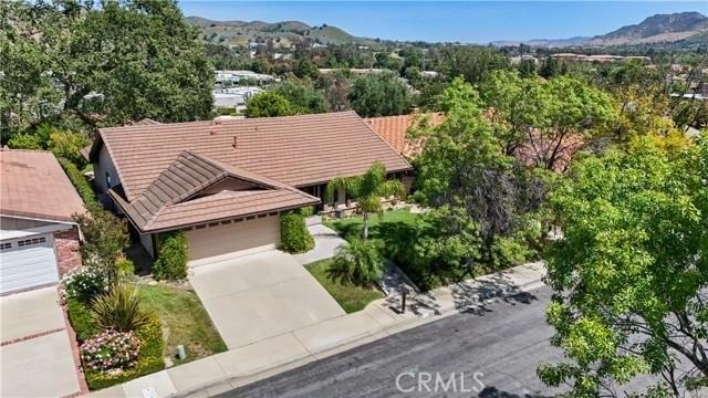 854 Rim Crest Dr - Photo 2 of 16