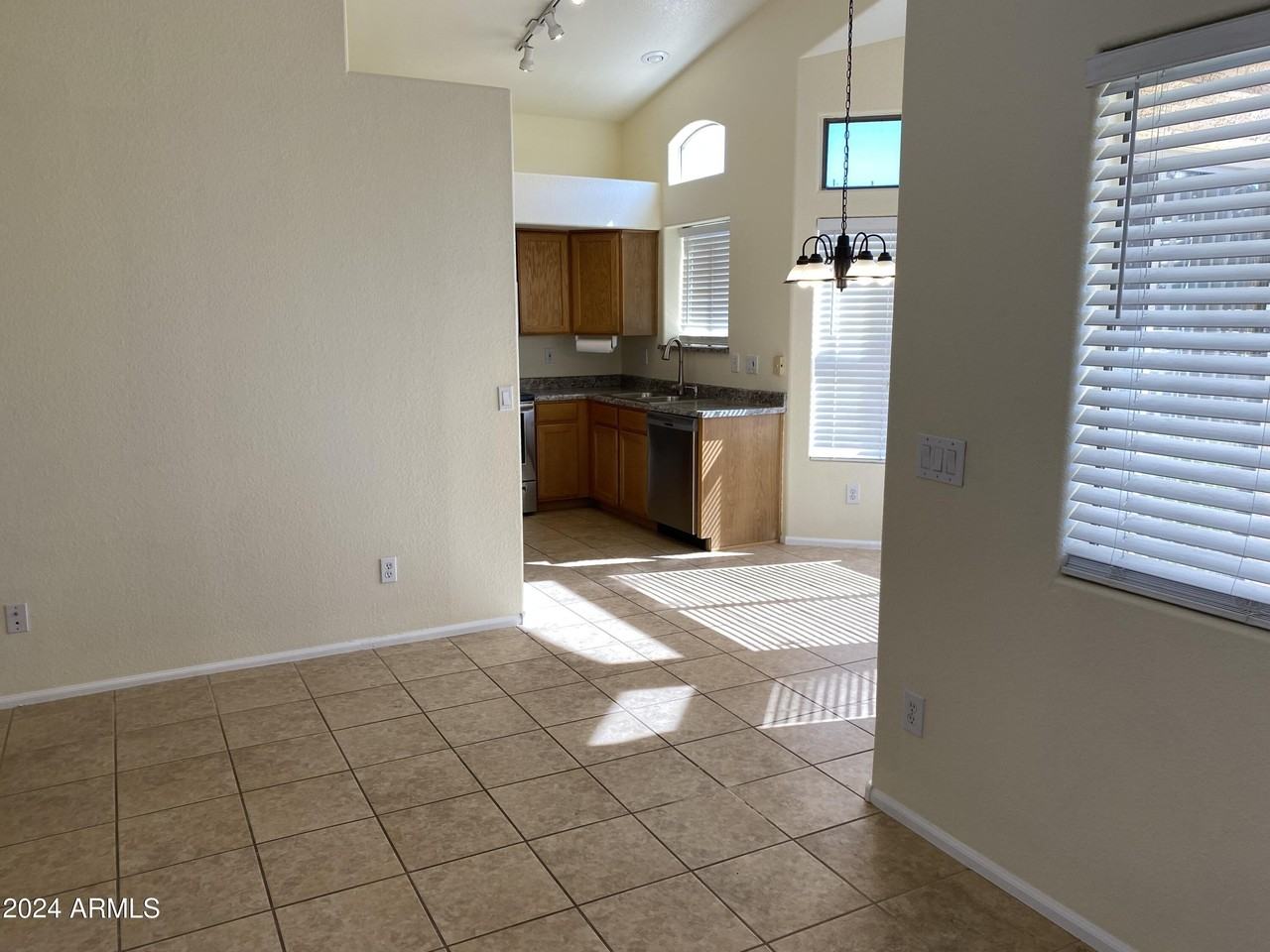 11519 E Persimmon Ave - Photo 5 of 20