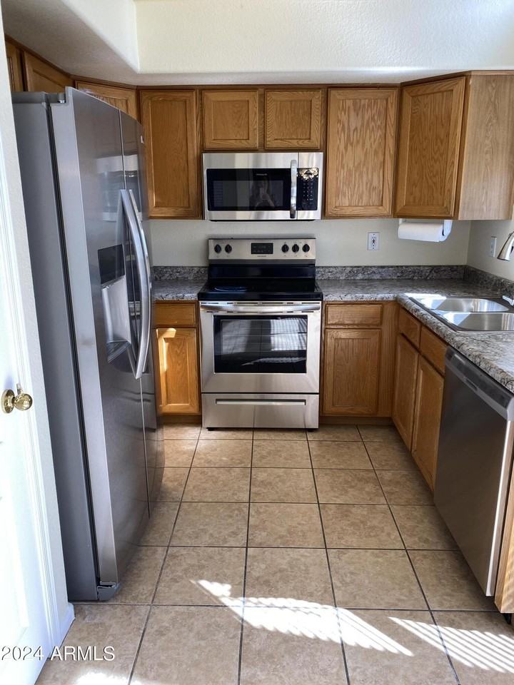 11519 E Persimmon Ave - Photo 6 of 20