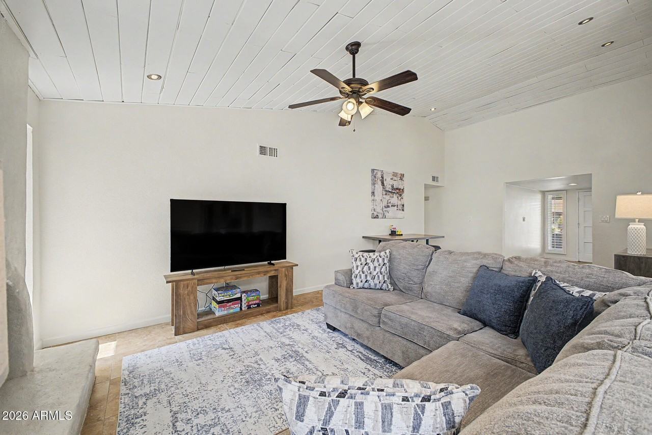 2445 S Catarina - Photo 7 of 50