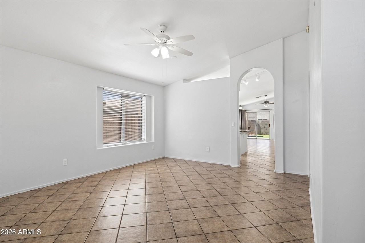 7415 E Lobo Ave - Photo 4 of 30