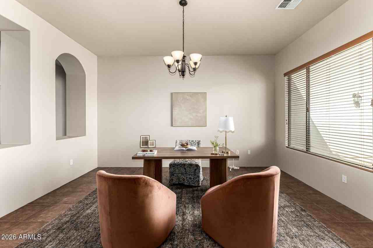15225 W Frontier Dr - Photo 5 of 50