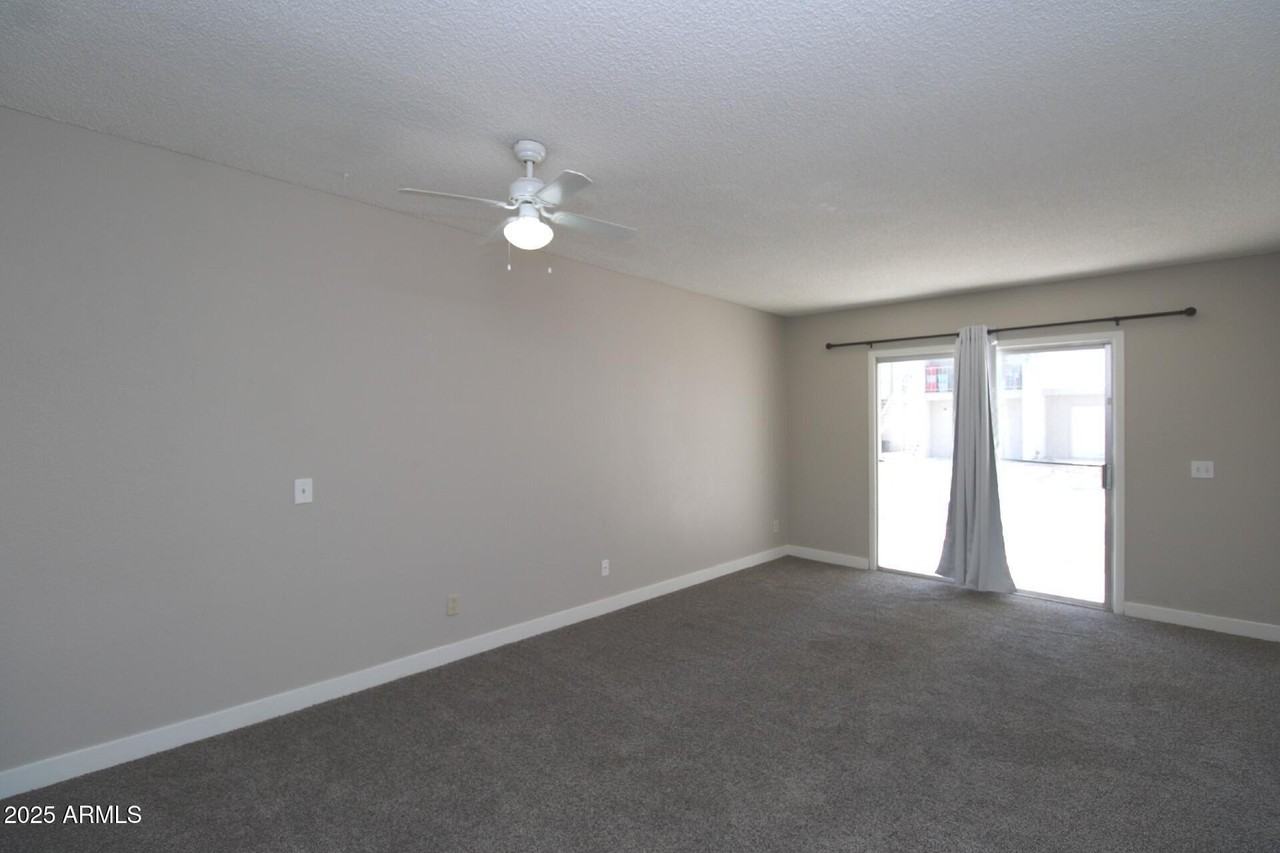 2807 E Paradise Ln #102 - Photo 7 of 12