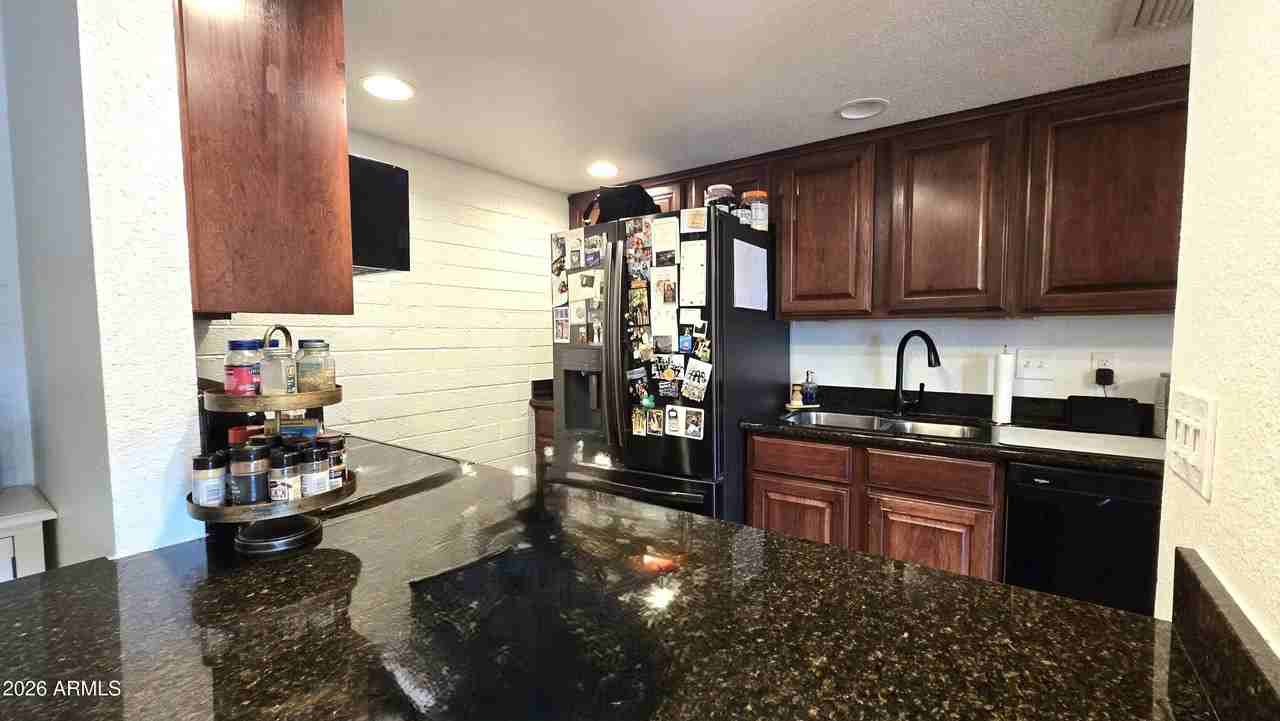 6040 N 79th St - Photo 3 of 20