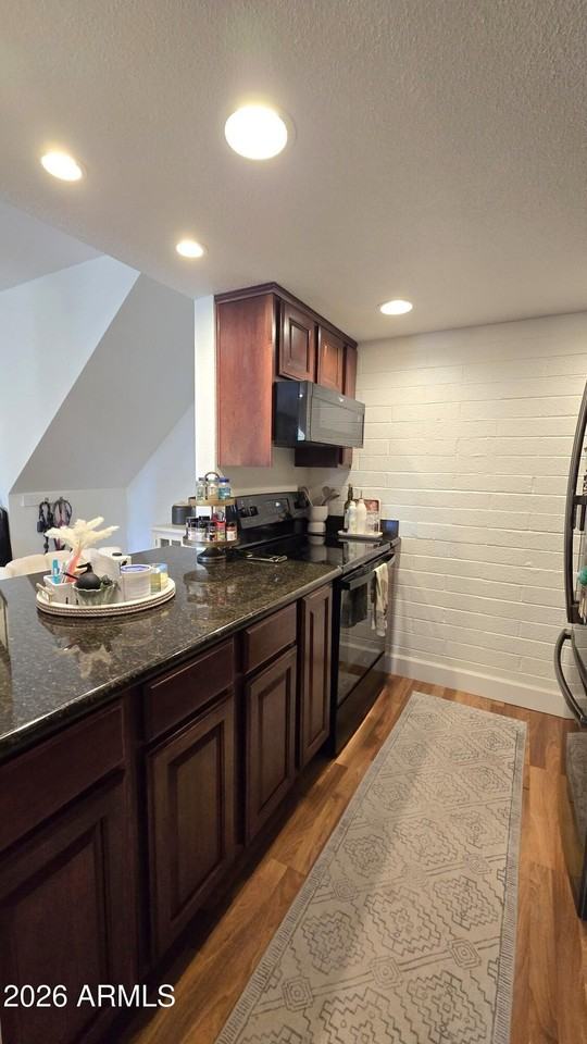 6040 N 79th St - Photo 4 of 20