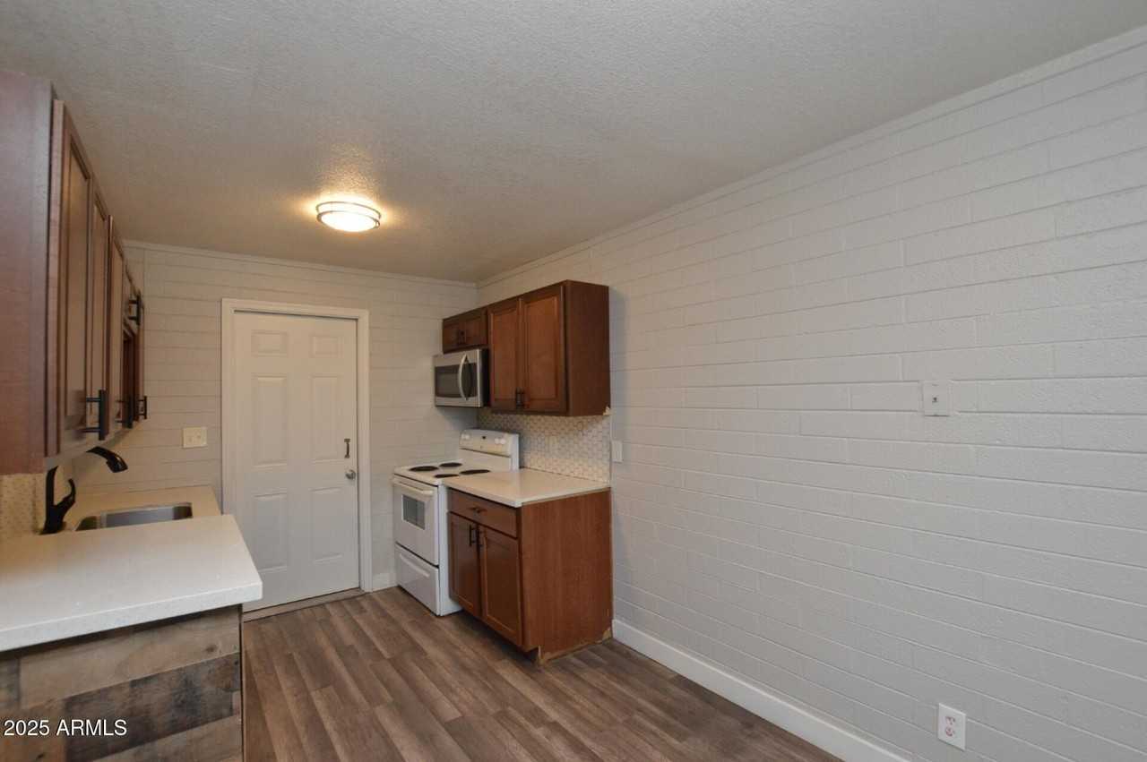 6044 N 21st Ave #2 - Photo 2 of 16