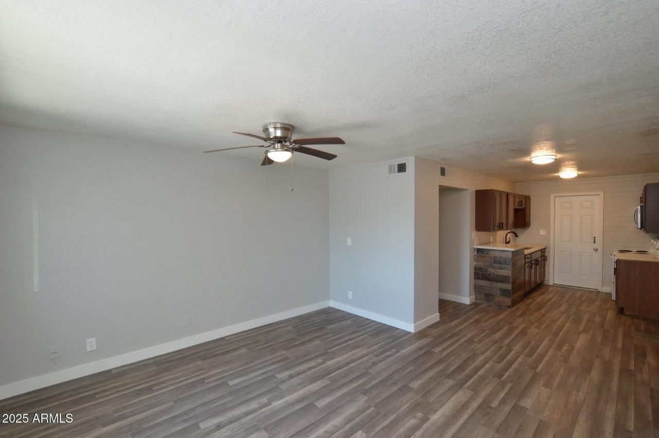 6044 N 21st Ave #2 - Photo 5 of 16