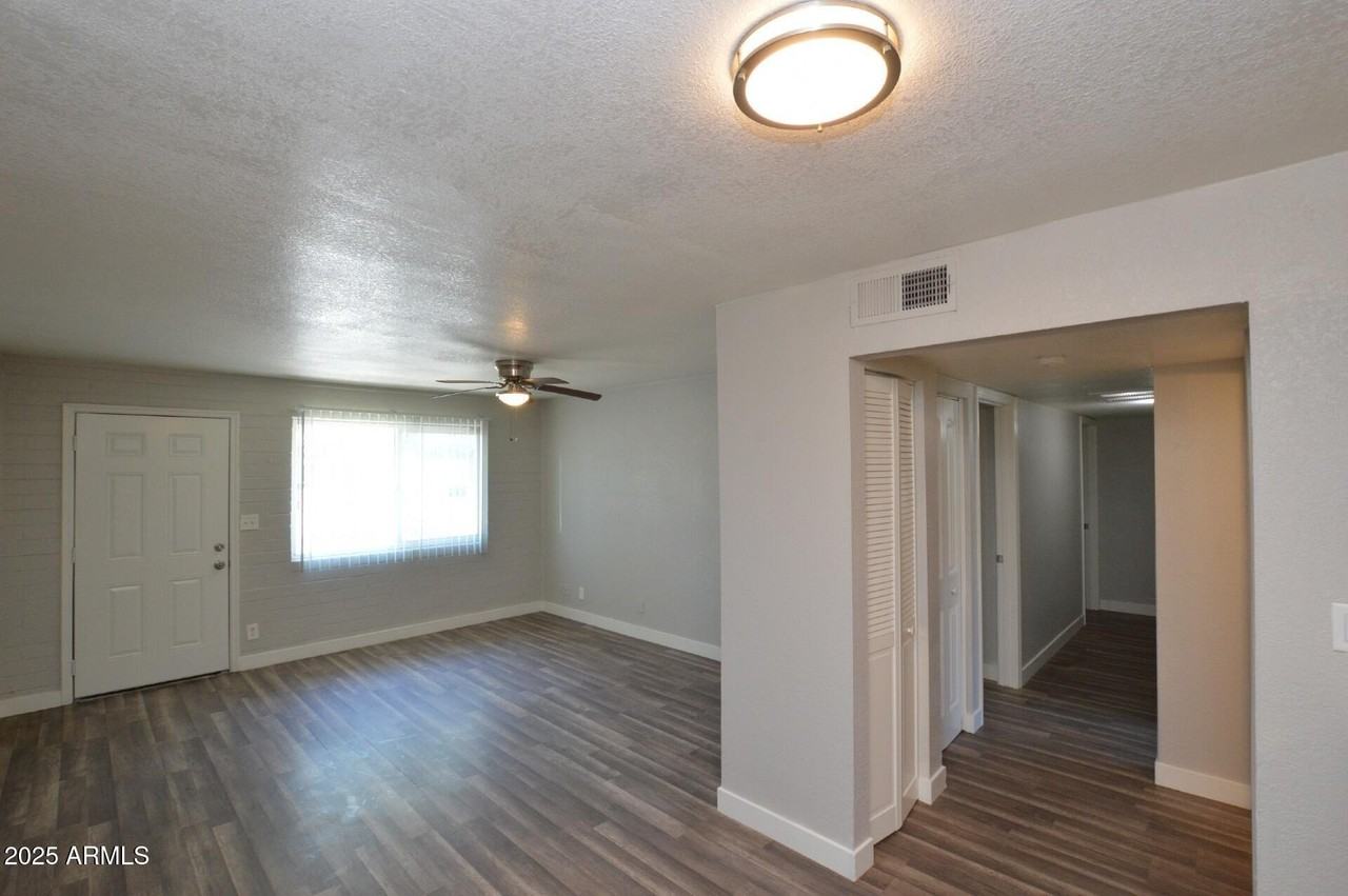6044 N 21st Ave #2 - Photo 6 of 16