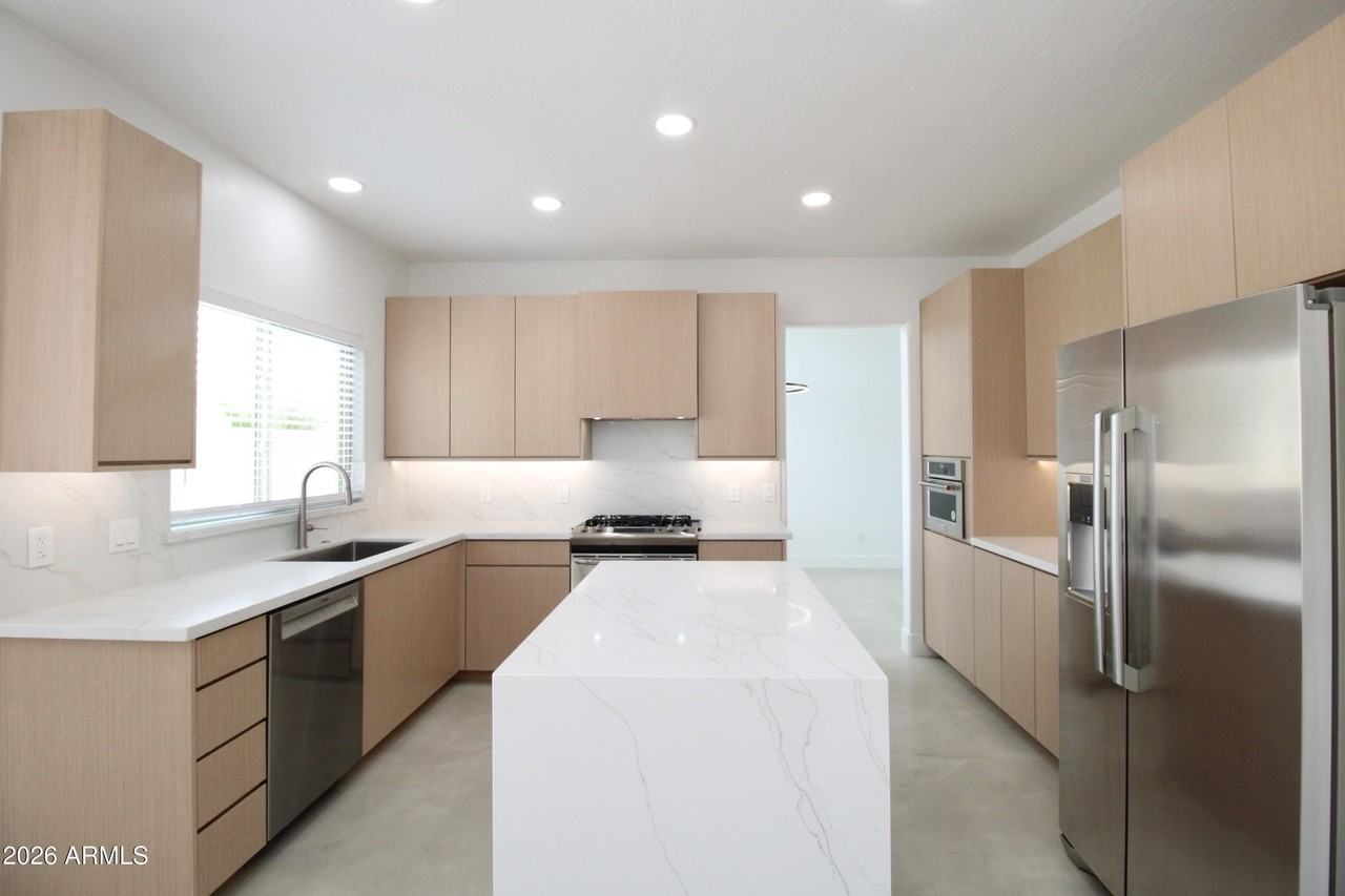 15019 N 100th Way - Photo 3 of 42