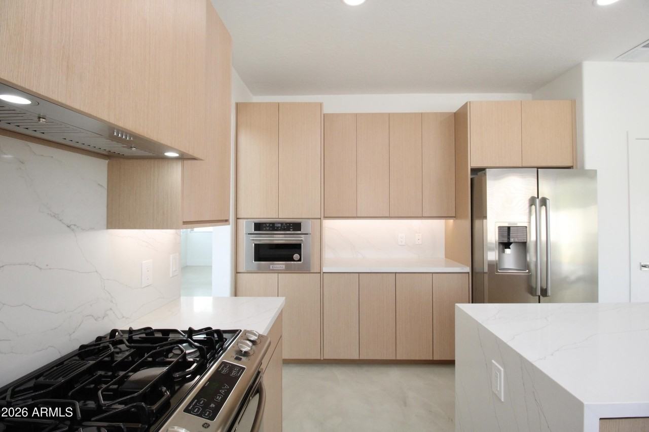 15019 N 100th Way - Photo 4 of 42