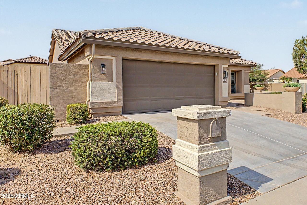 16110 W Vale Dr - Photo 2 of 32