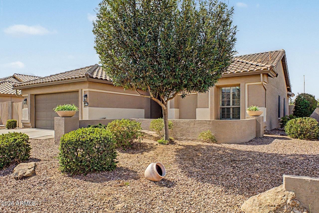 16110 W Vale Dr - Photo 3 of 32