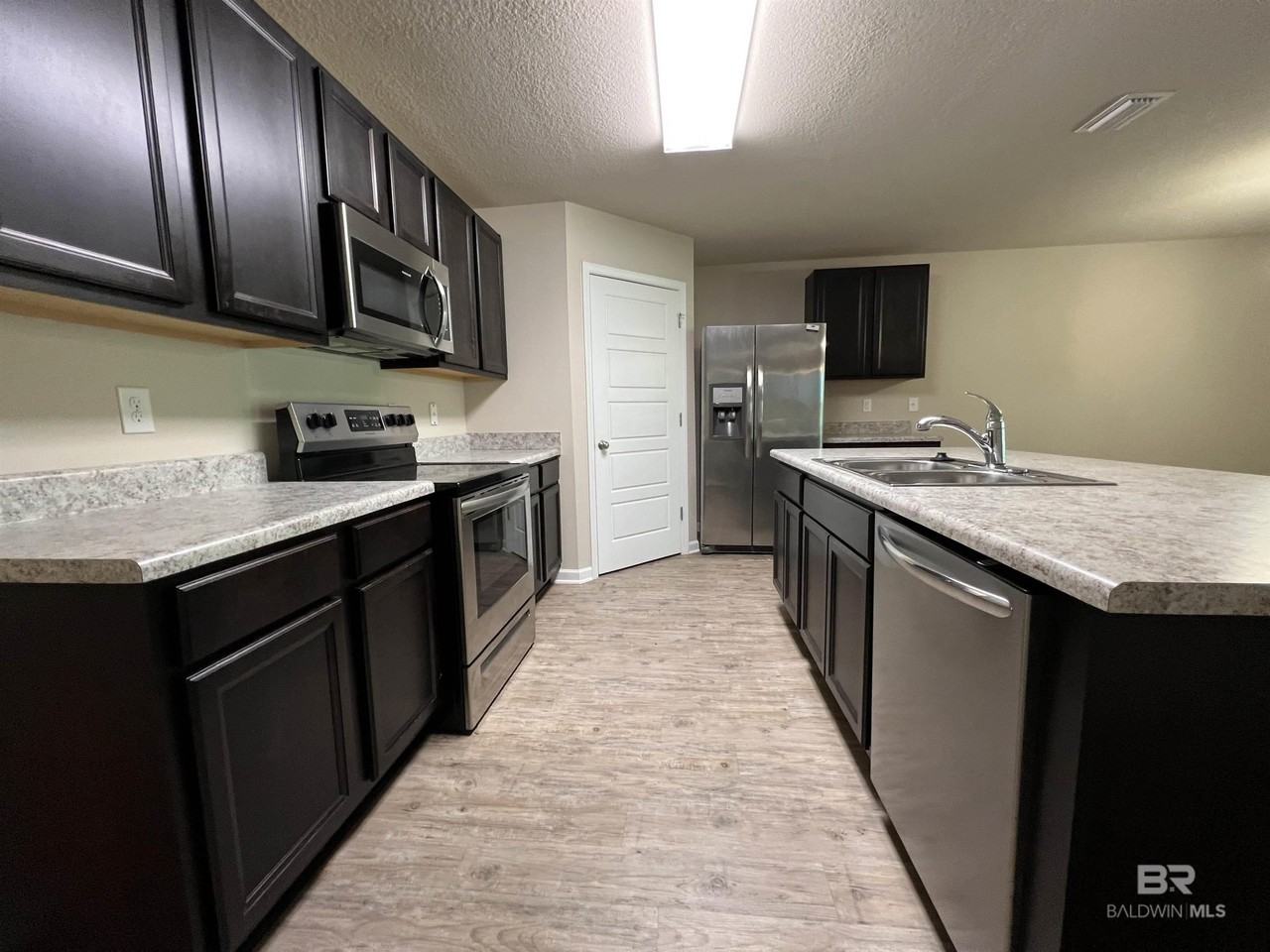 10286 Shetland Dr - Photo 3 of 15