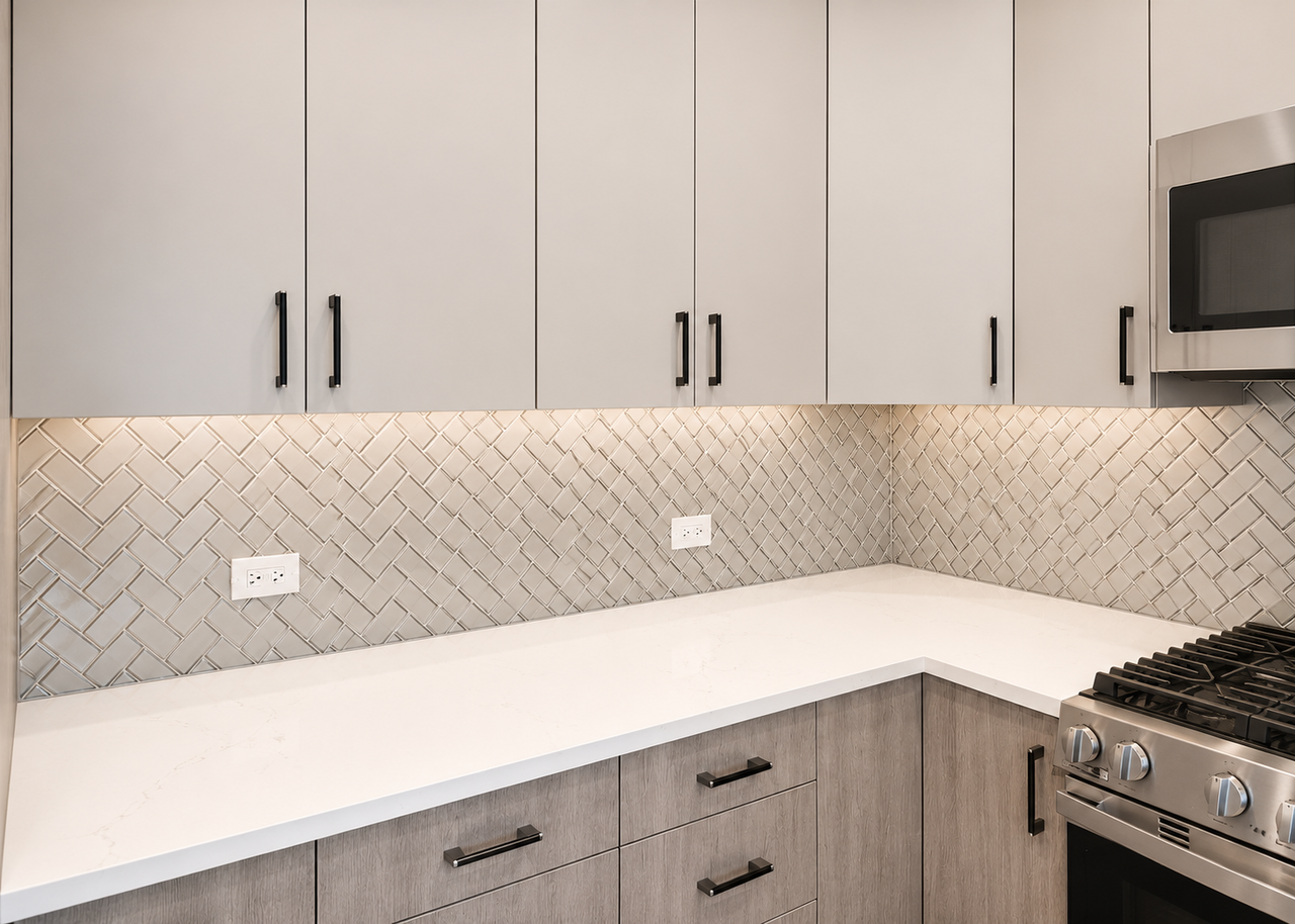 6530 S Champlain Ave #1 - Photo 3 of 8