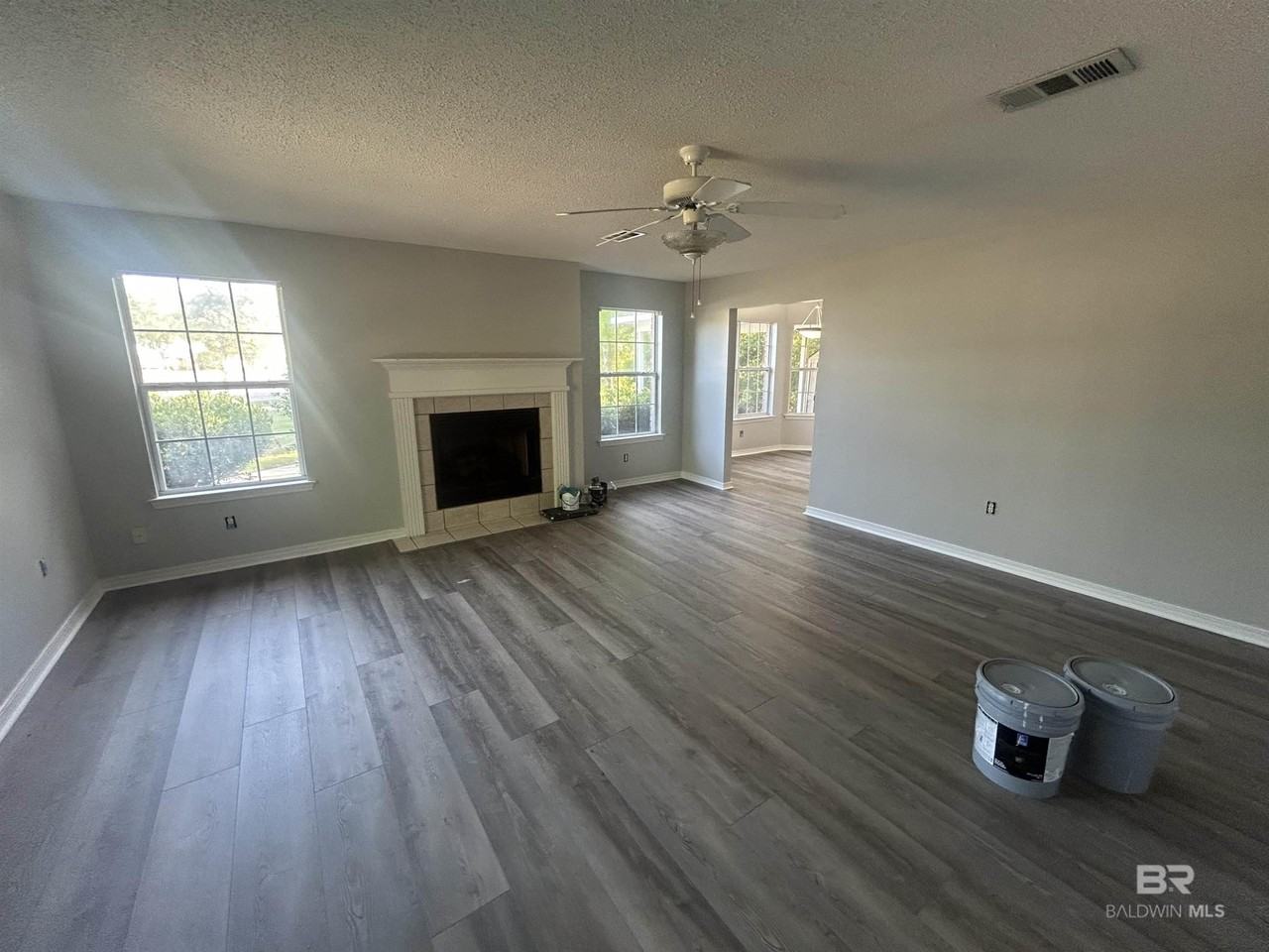 29595 Canal Rd - Photo 2 of 8