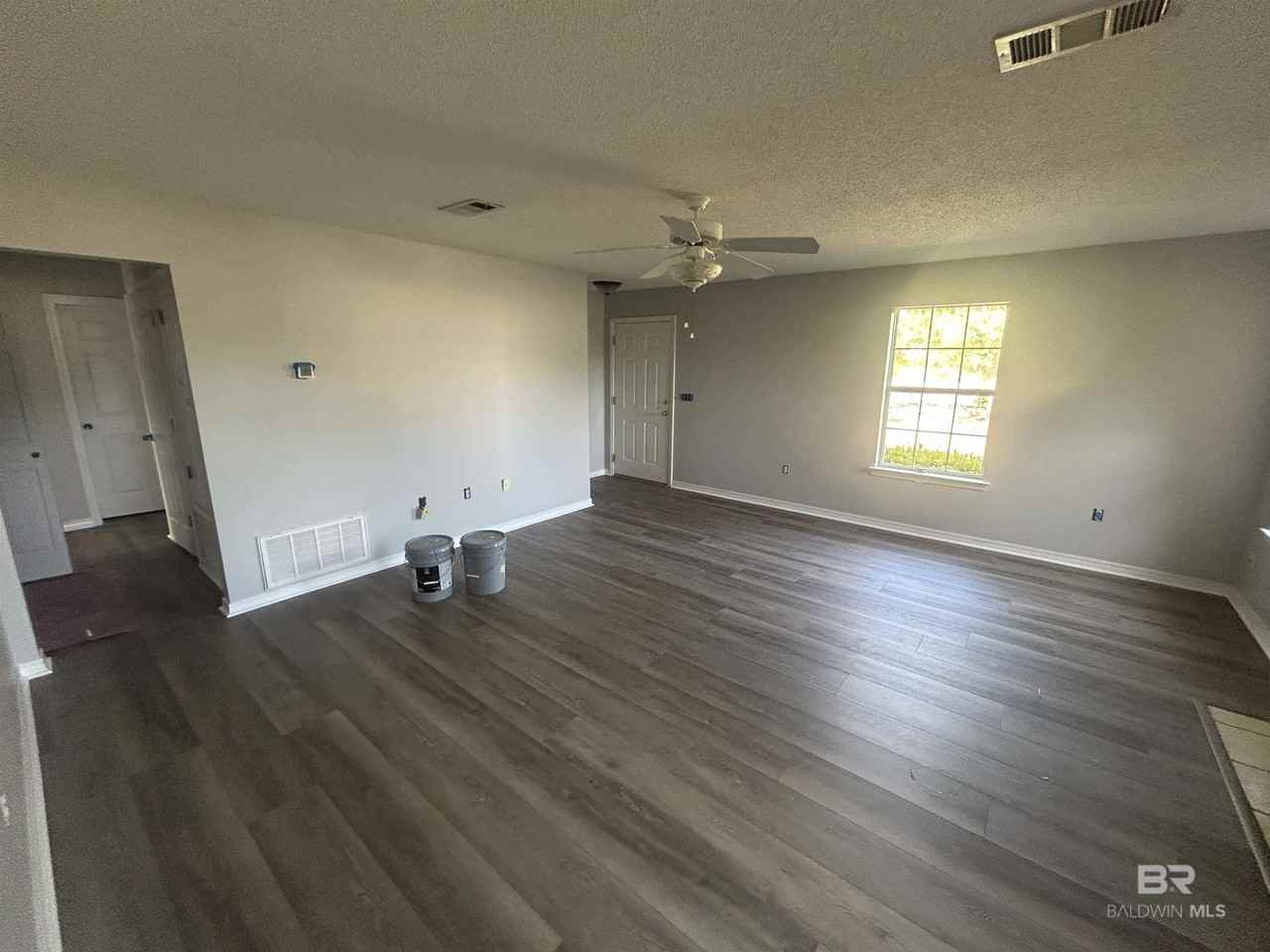 29595 Canal Rd - Photo 6 of 8