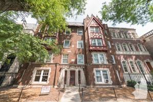 featured image of 2129 N Dayton St #201