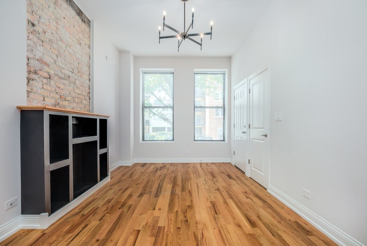 5407 S Harper Ave #1 - Photo 2 of 18