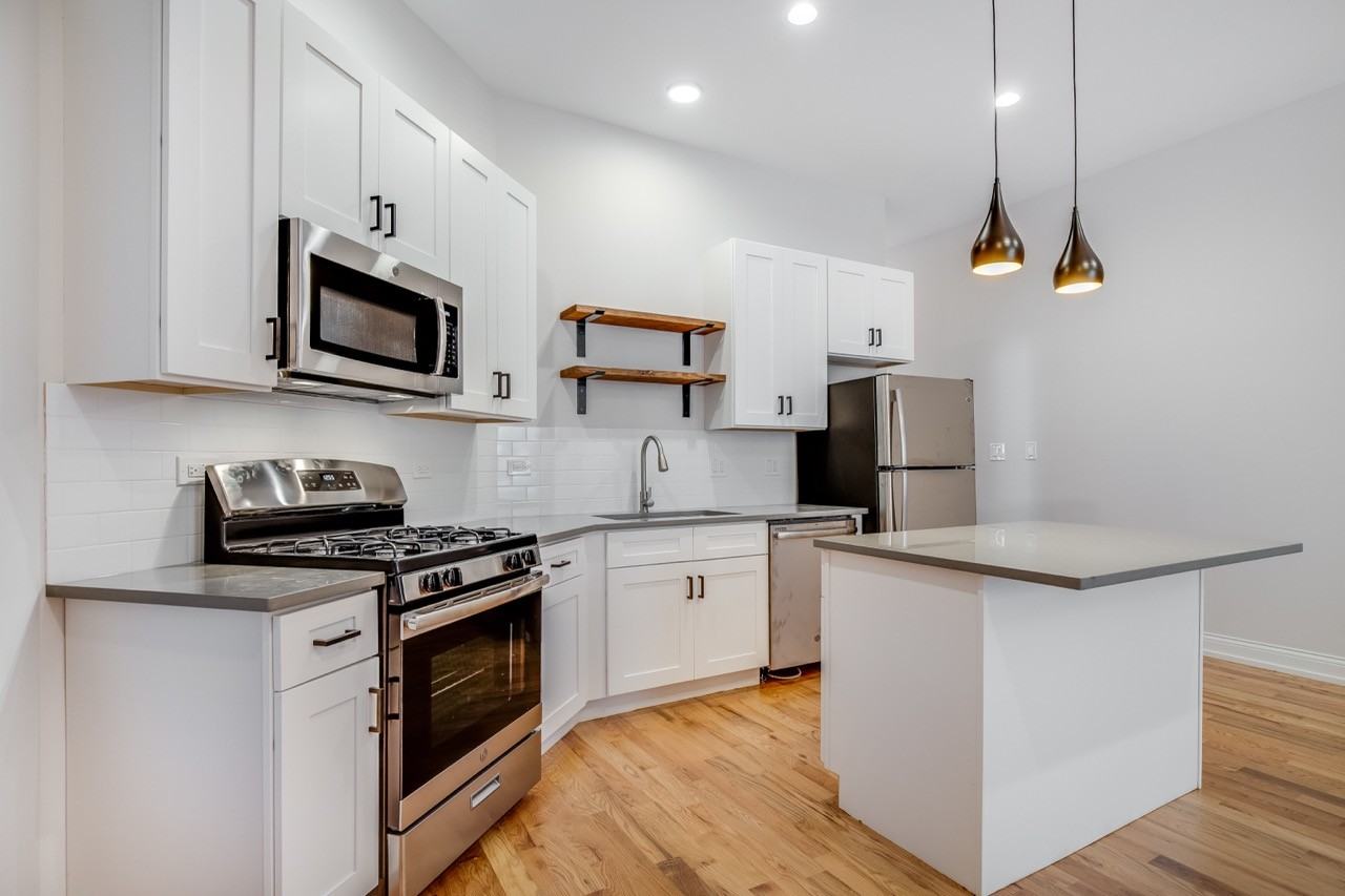 5407 S Harper Ave #1 - Photo 6 of 18