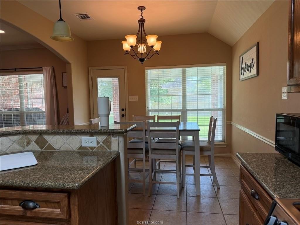 3908 Tournay Ln - Photo 6 of 17