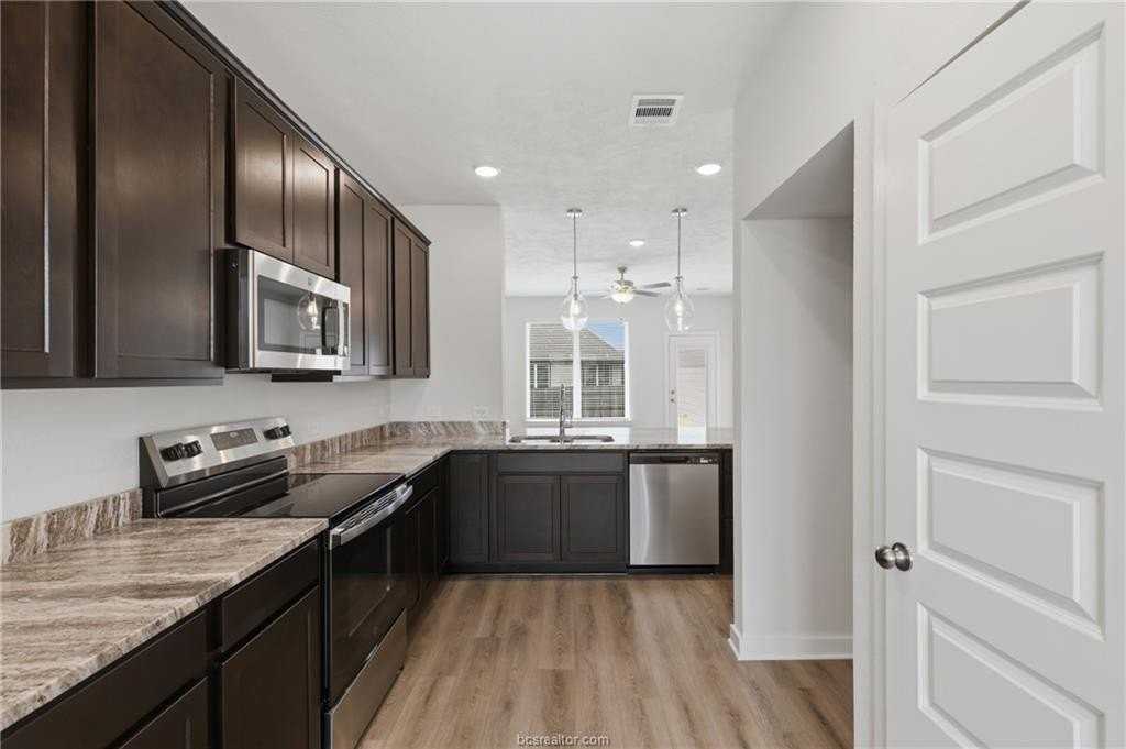 10633 Burgundy Berry Way - Photo 4 of 19