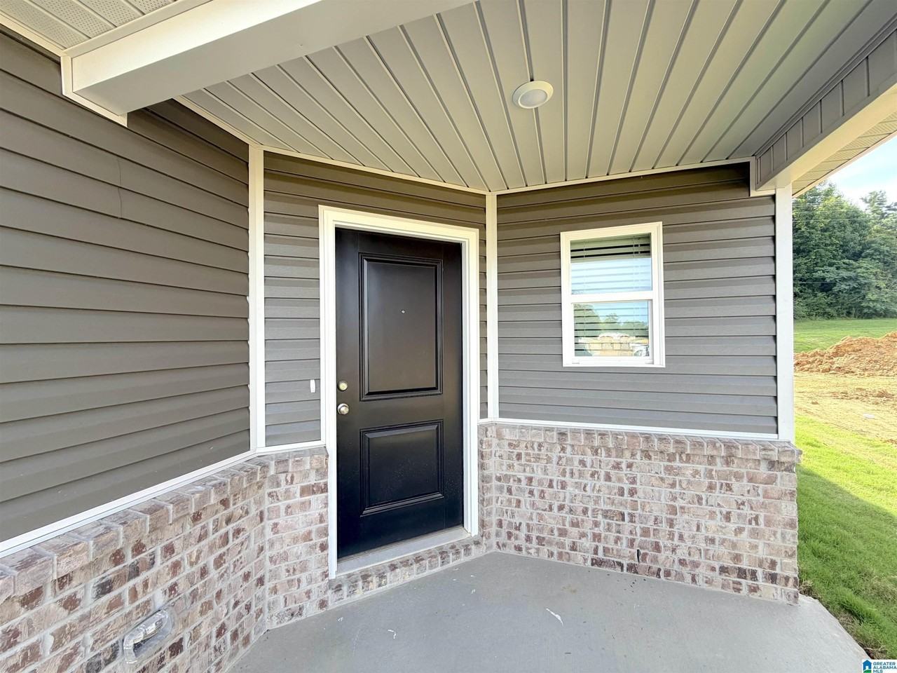 128 CHALLENGER WAY - Photo 2 of 38