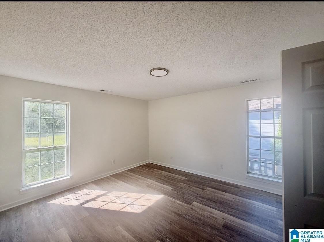 1408 Avenue D - Photo 2 of 10