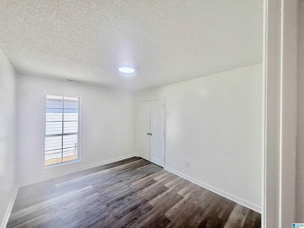 1408 Avenue D - Photo 5 of 10