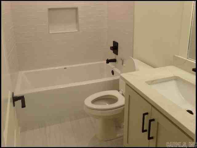 219 Copper Way - Photo 4 of 25