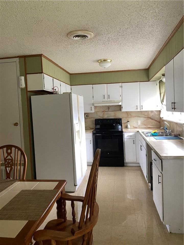 907 N Hugo St - Photo 4 of 15