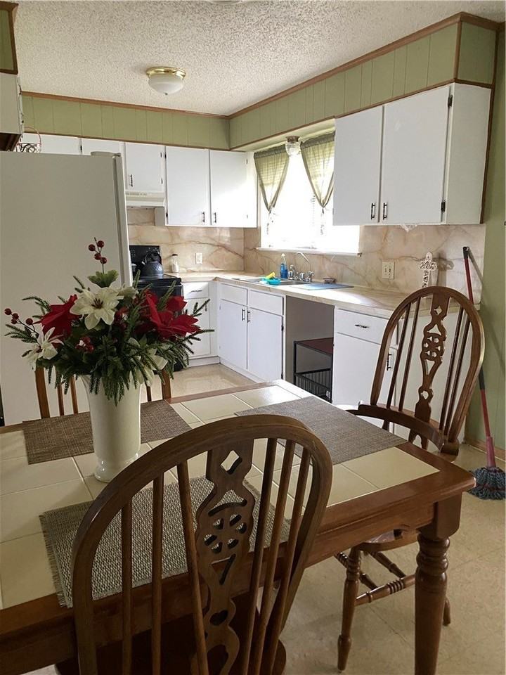 907 N Hugo St - Photo 5 of 15