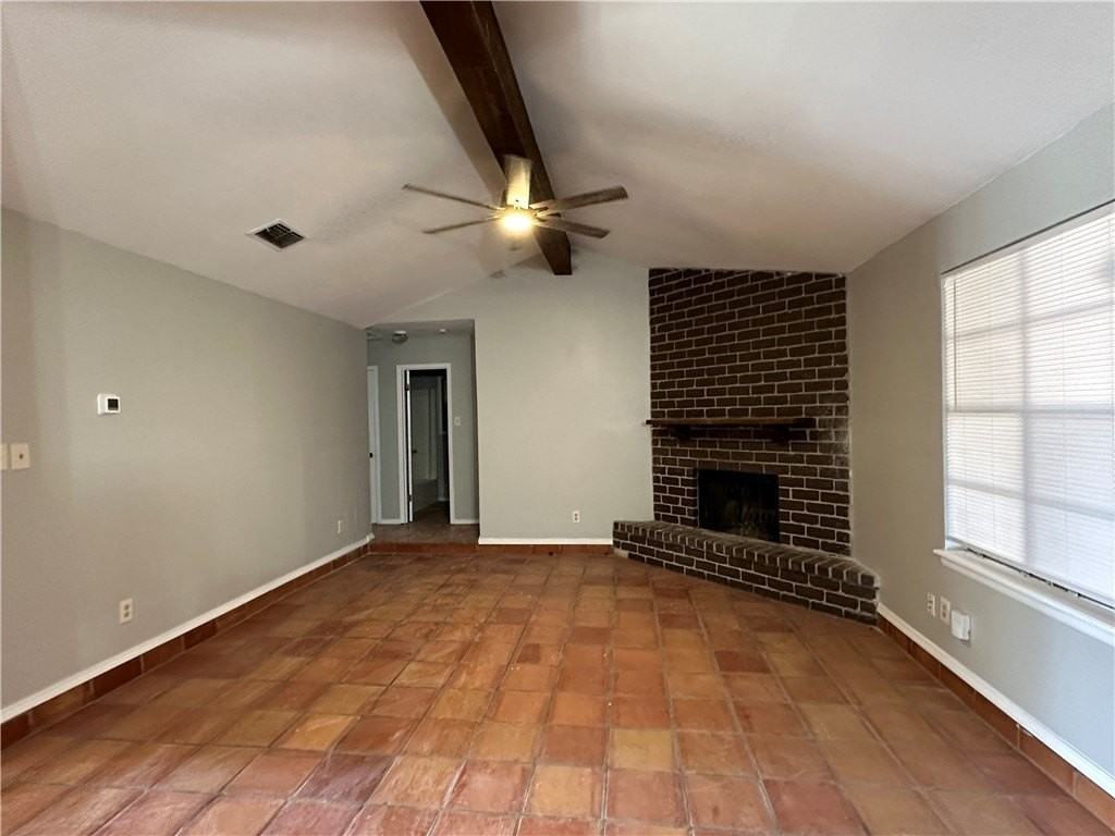 2733 Silverspur Dr - Photo 3 of 11