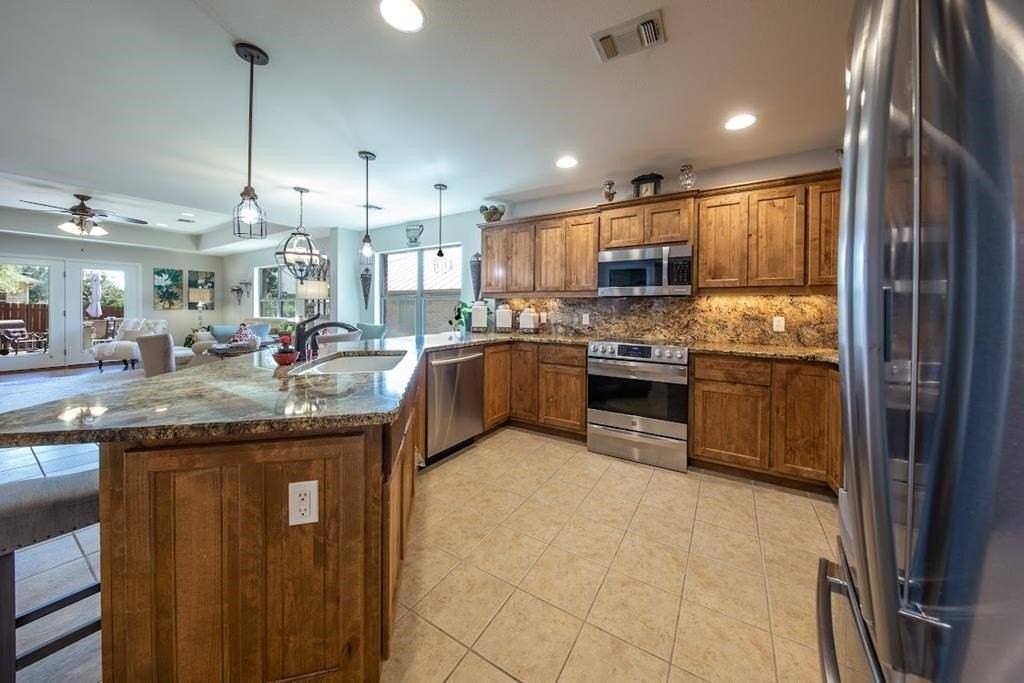 118 Riley Ln - Photo 4 of 14