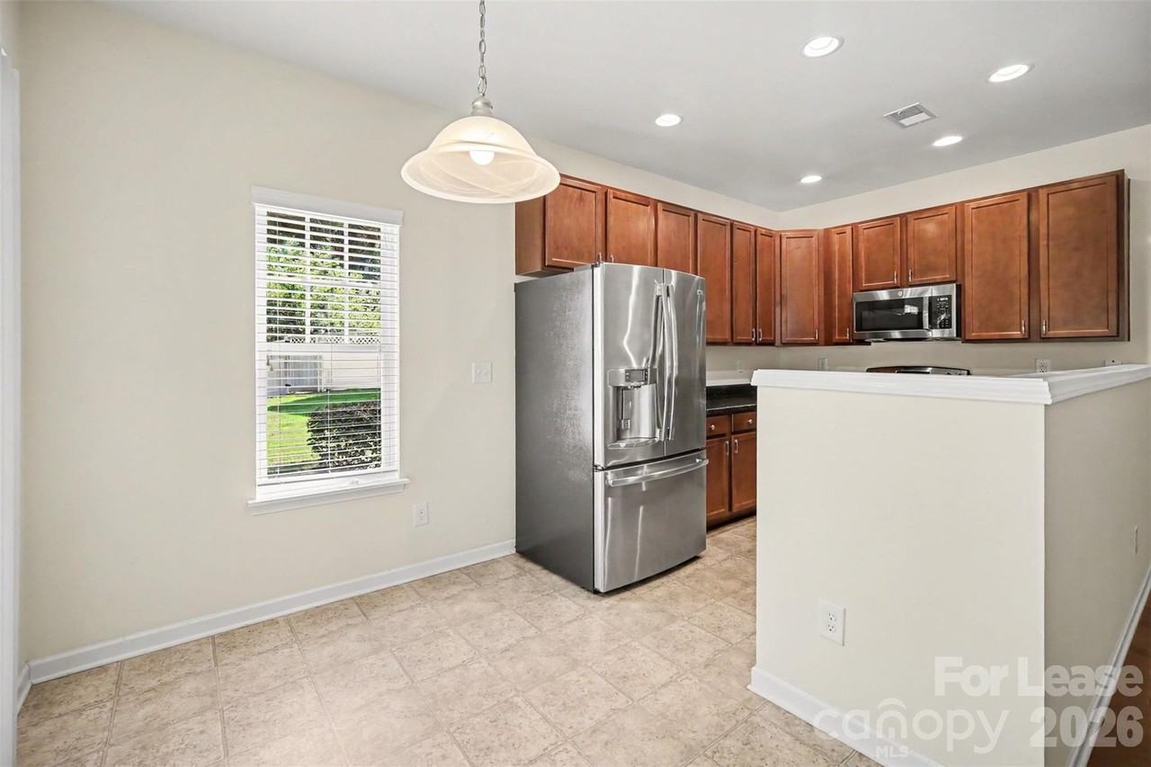 13809 Singleleaf Ln - Photo 4 of 19
