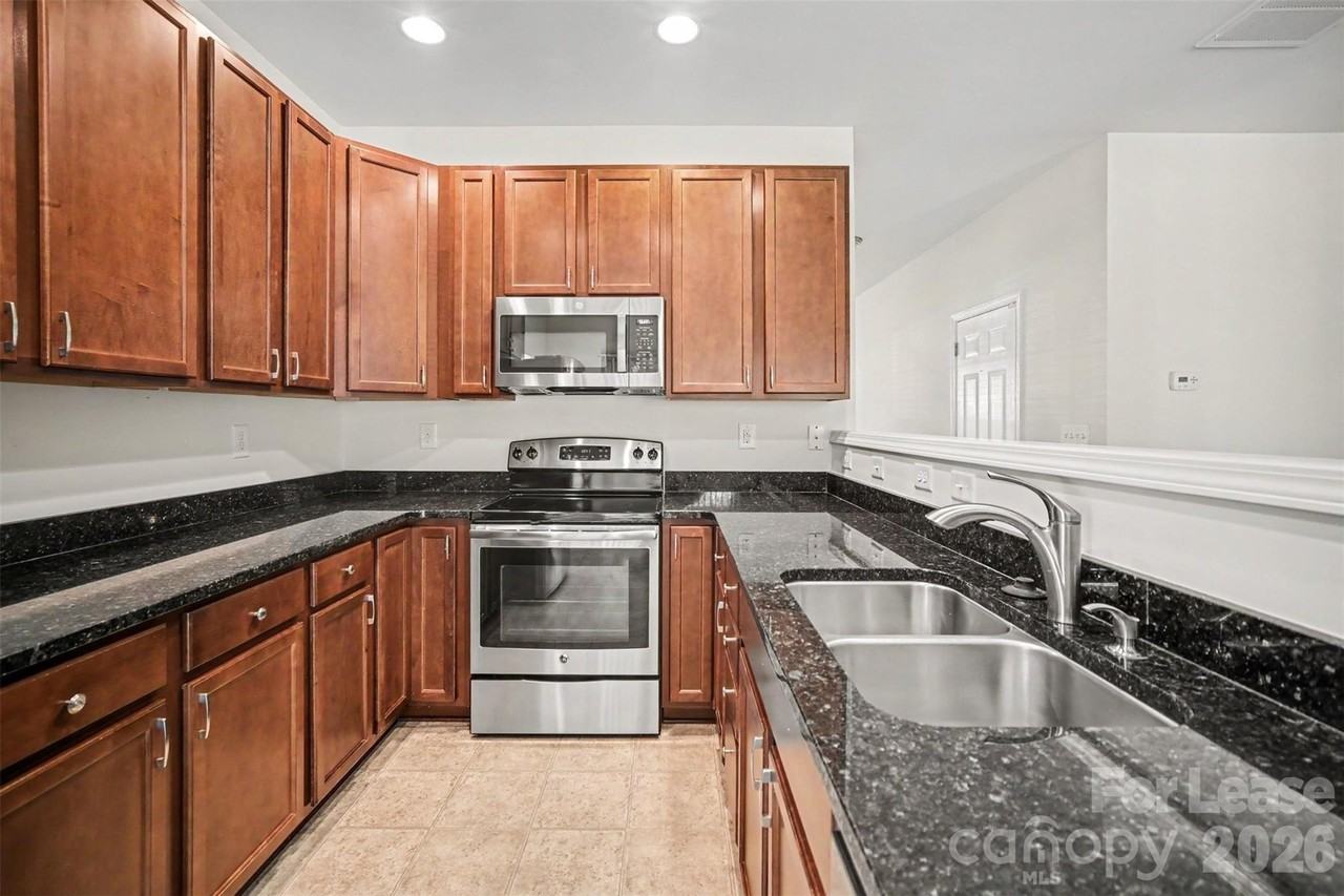 13809 Singleleaf Ln - Photo 5 of 19