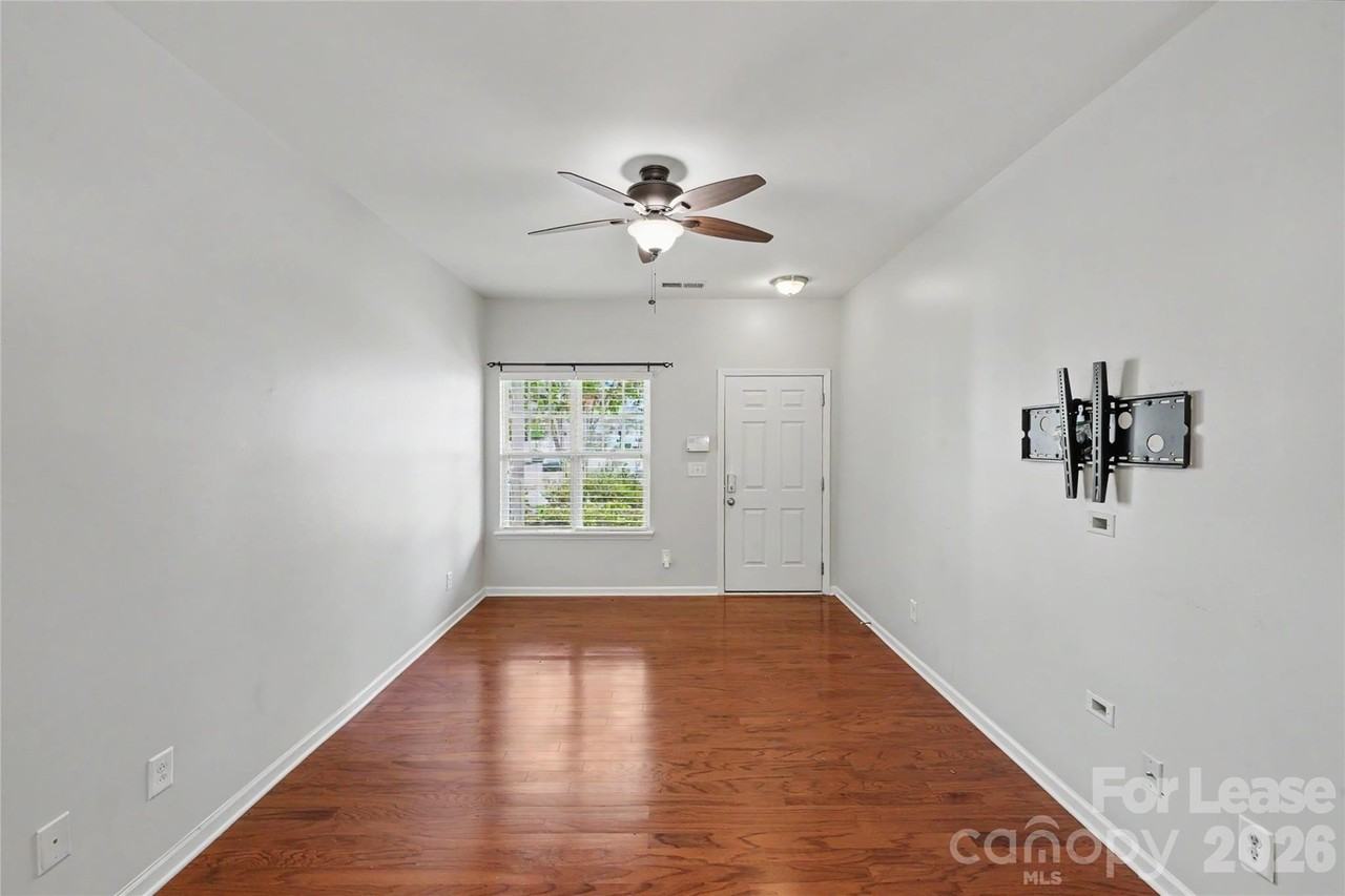 13983 Singleleaf Ln - Photo 2 of 27