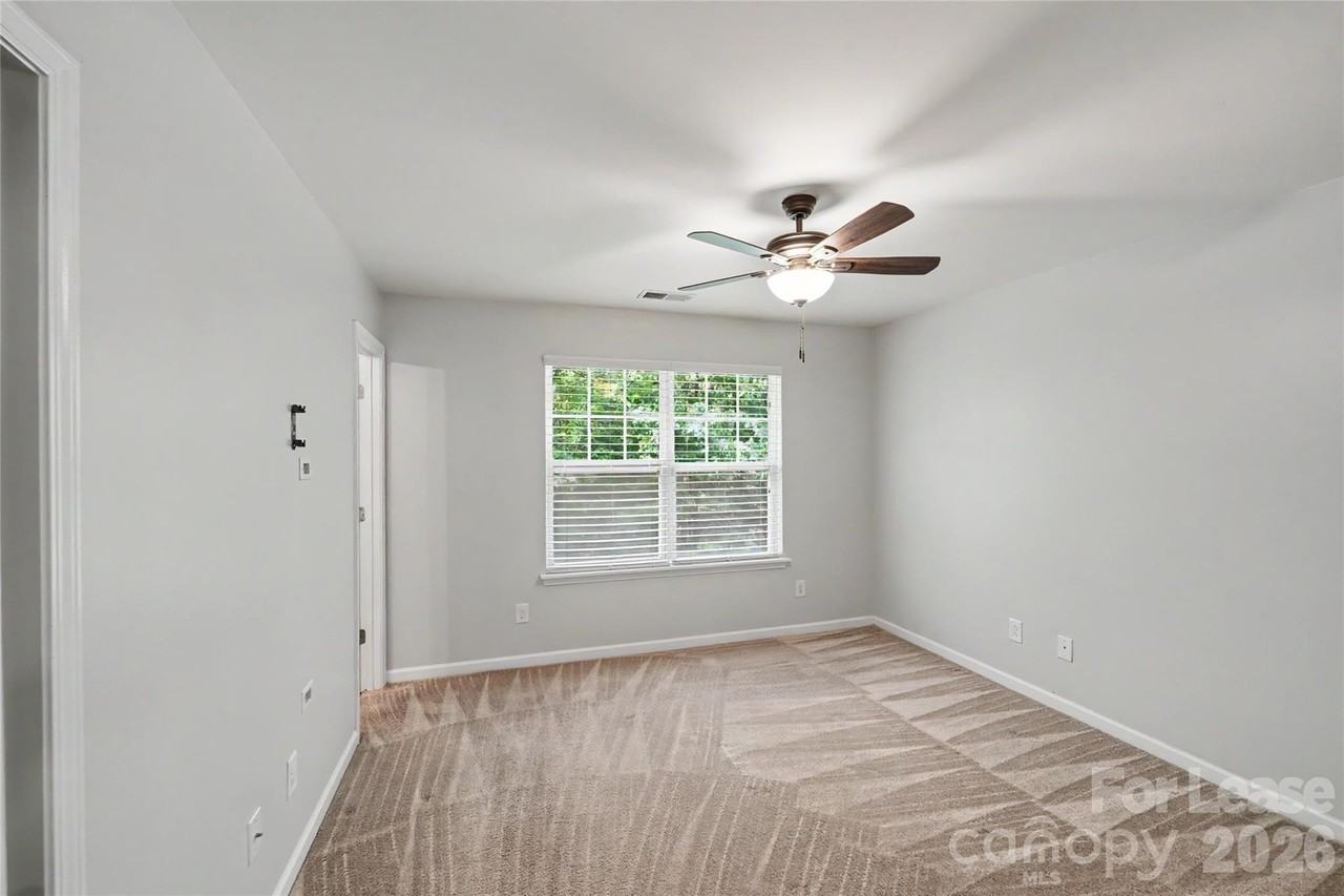 13983 Singleleaf Ln - Photo 4 of 27