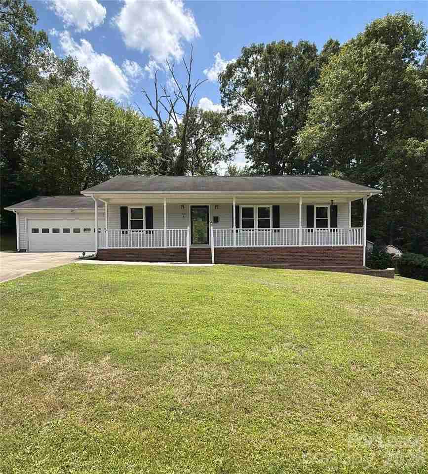 205 W Nims Ave - Photo 2 of 28