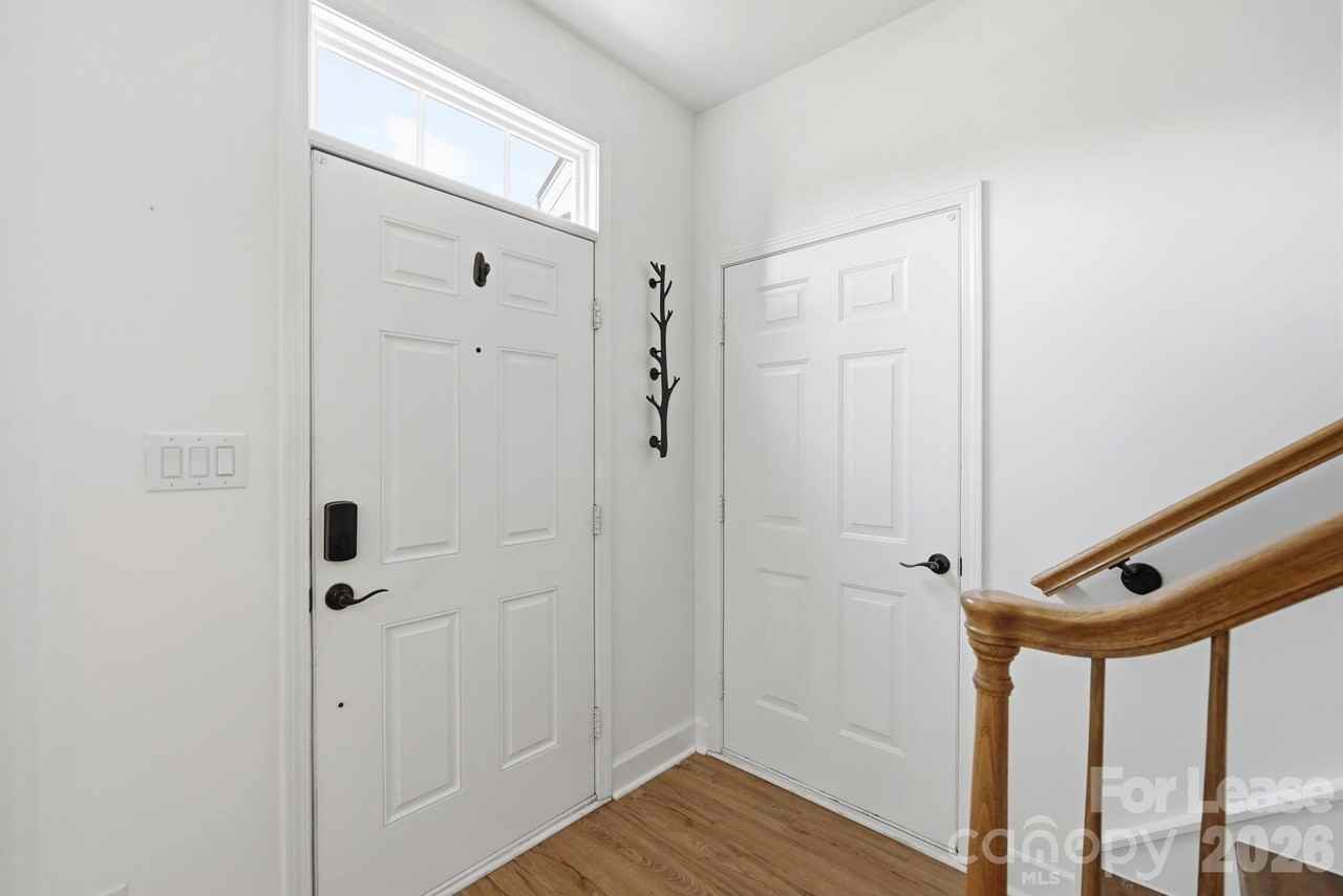 4084 Holly Villa Cir - Photo 5 of 41