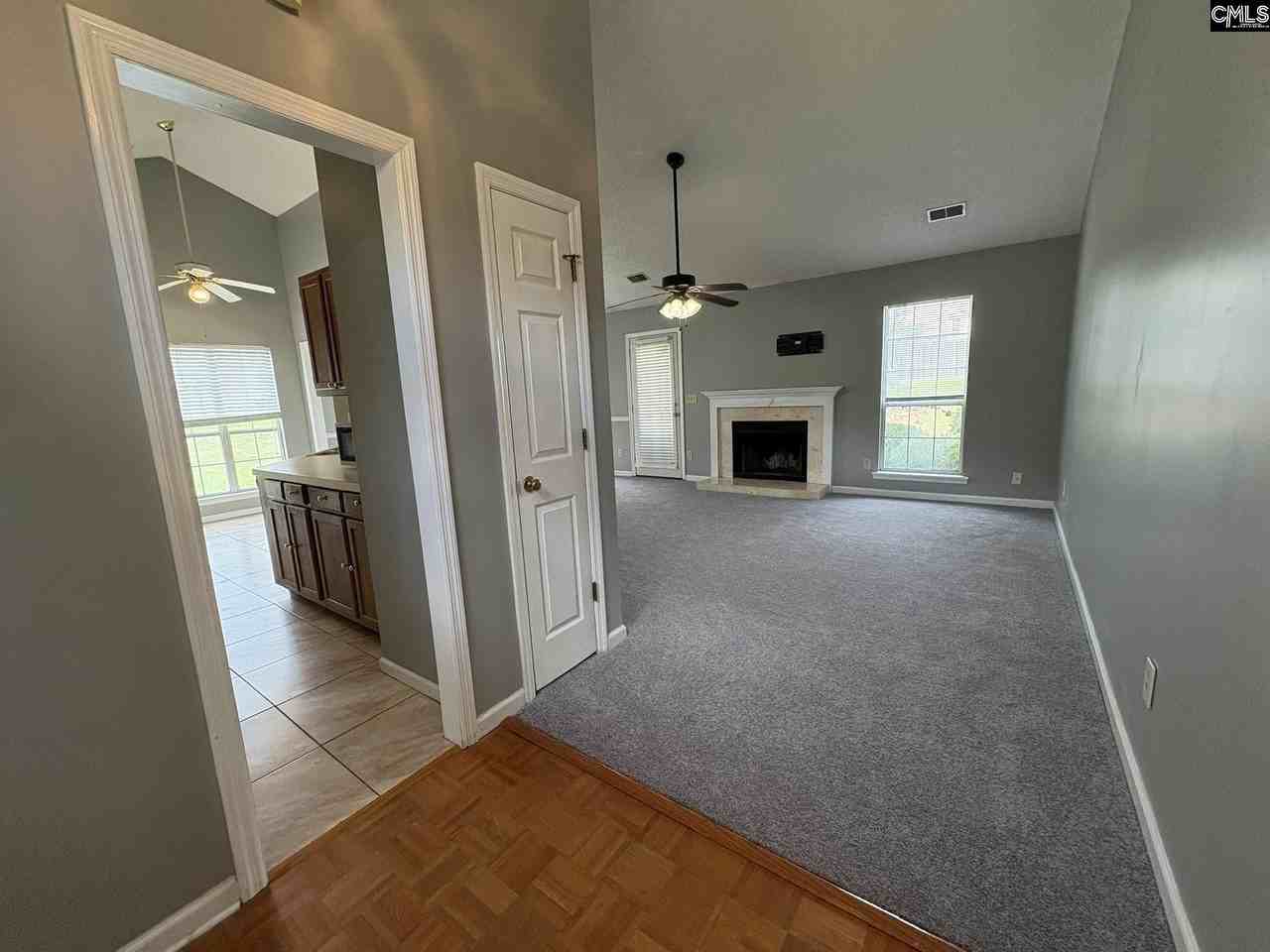 112 Green Rose Rd - Photo 5 of 26