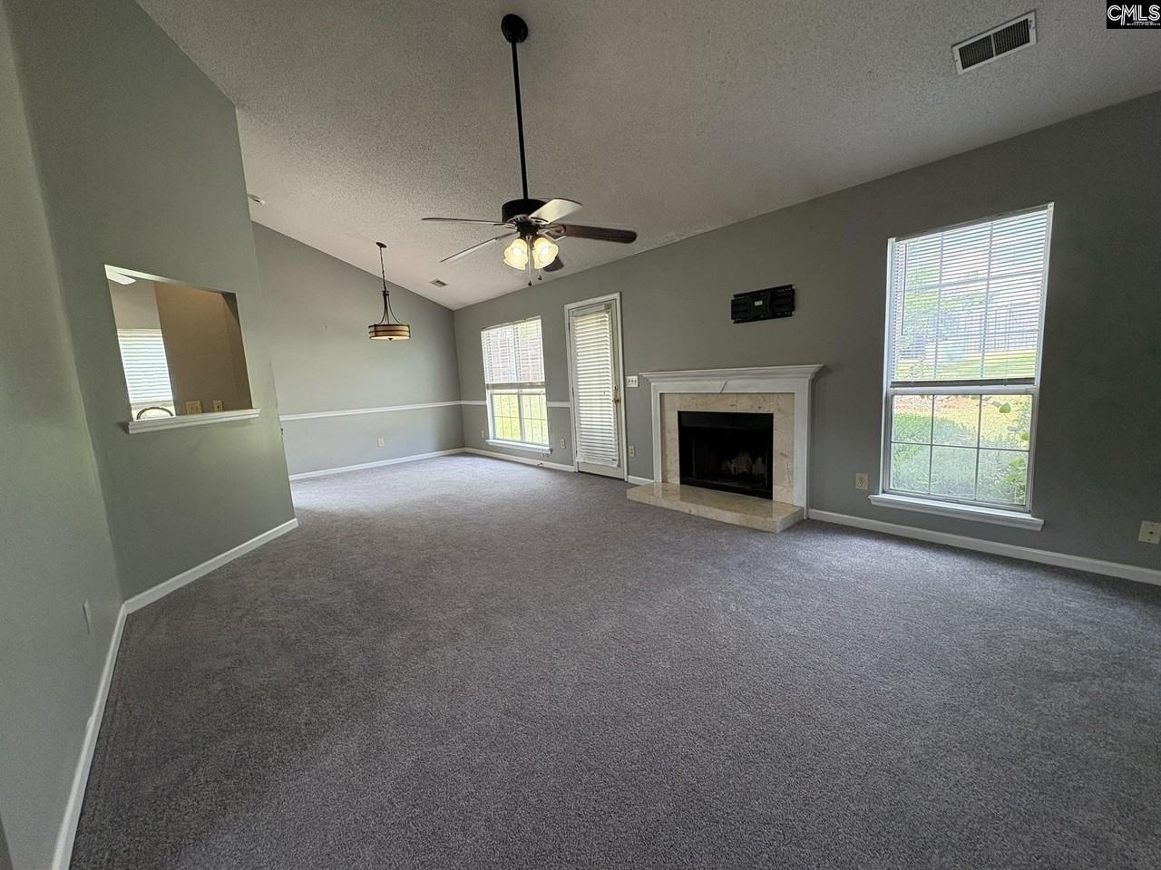 112 Green Rose Rd - Photo 6 of 26