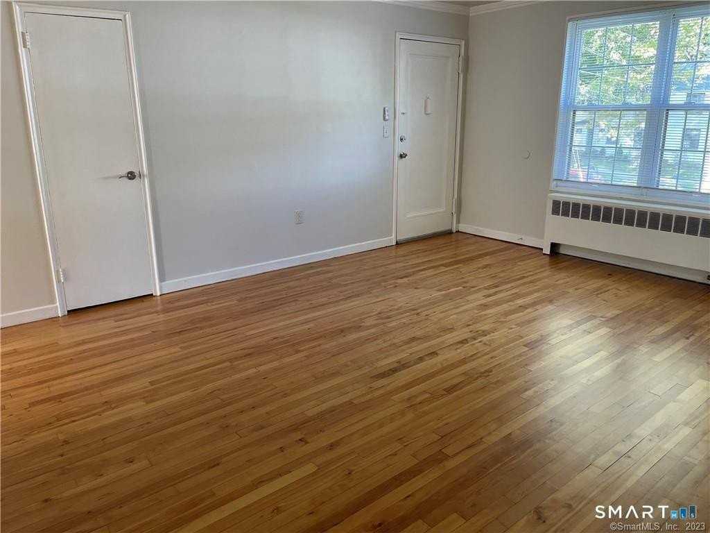 50 Mencel Cir #C - Photo 5 of 10