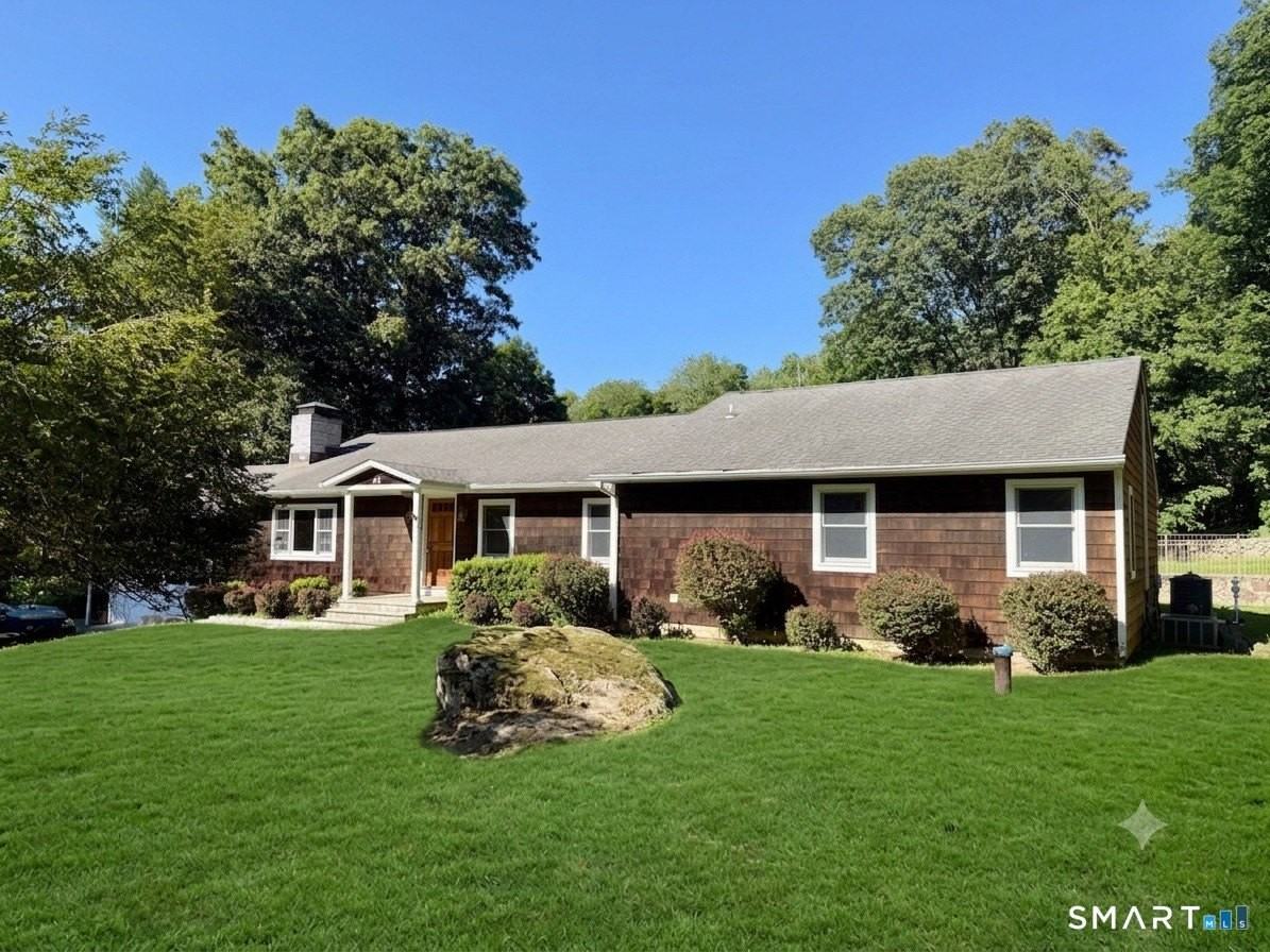 42 Blueberry Hill Rd - Photo 2 of 10