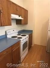 196 Crown St #2E - Photo 4 of 10